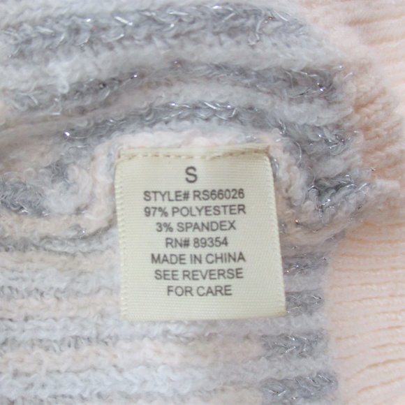 Ultra Flirt Oversized Metallic Abstract Pullover Sweater - Picture 6 of 6